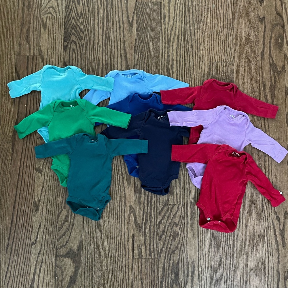 Lot of Primary bodysuits / babysuits / onesies, NB newborn size